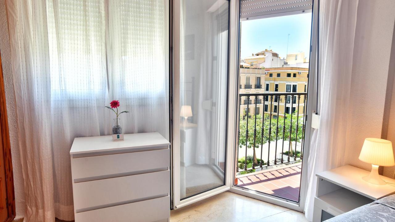 Apartamentos Morgan Málaga Dış mekan fotoğraf